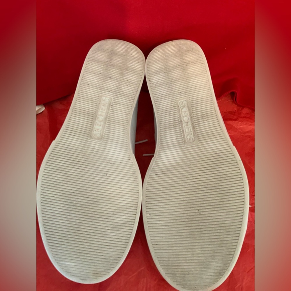 SKECHERS - Picture 10 of 12